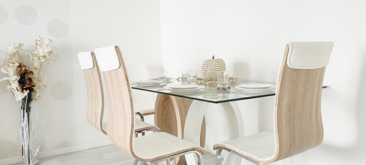 Chic Apart With Parking Near Paris Apartment Épinay-sur-Seine Екстериор снимка